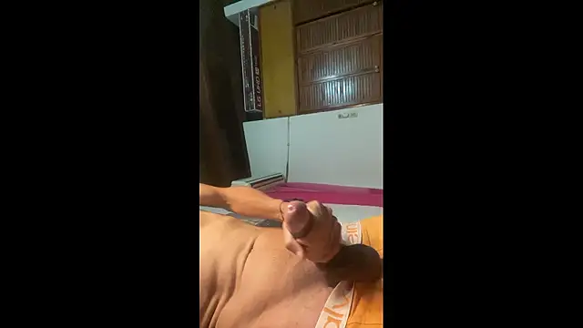 Snapshot of Exxcorpio chatting on 02-18-26, 07:32 Exxcorpio online show from 02-18-26, 07:32