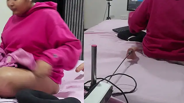 Snapshot of isabella_castro2 chatting on 02-28-26, 03:28 isabella castro2 online show from 02-28-26, 03:28