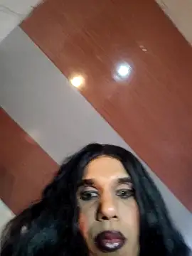 Snapshot of latinhott23 chatting on 02-21-26, 08:44 latinhott23 online show from 02-21-26, 08:44