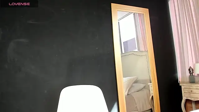 madii lenon online show from 03-14-26, 08:37