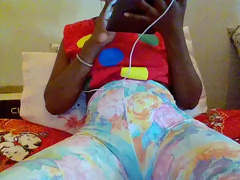 Snapshot of Malloti26 chatting on 02-25-26, 07:25 Malloti26 online show from 02-25-26, 07:25