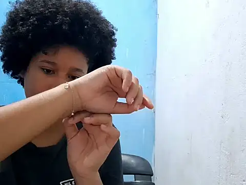 MadelynStamant online show from 03-04-26, 12:13