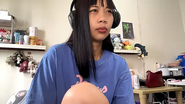 GloryKulikowski online show from 02-25-26, 01:17