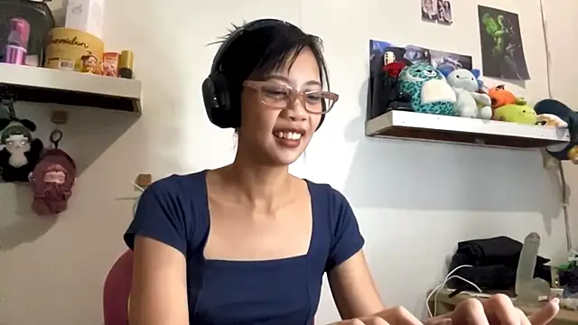 GloryKulikowski online show from 02-19-26, 02:03