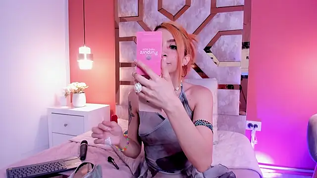 Snapshot of Justmia69 chatting on 05-07-26, 01:54 Justmia69 online show from 05-07-26, 01:54
