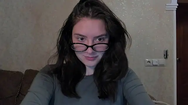 Snapshot of love_lina_muuur chatting on 02-28-26, 11:15 love lina muuur online show from 02-28-26, 11:15