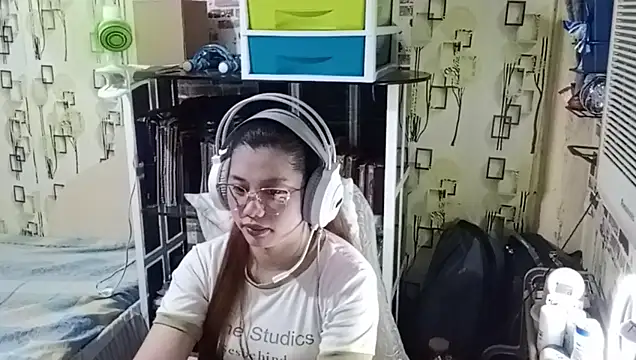 Snapshot of TennieReichow chatting on 04-01-26, 11:11 TennieReichow online show from 04-01-26, 11:11