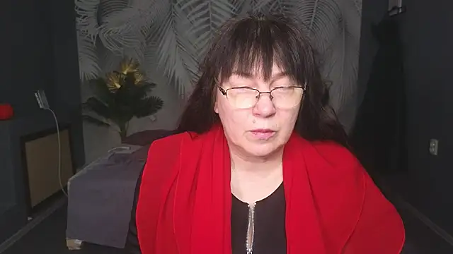 Tori Twirl online show from 02-25-26, 06:57