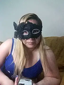 Snapshot of Curiososhorny chatting on 03-09-26, 01:47 Curiososhorny online show from 03-09-26, 01:47