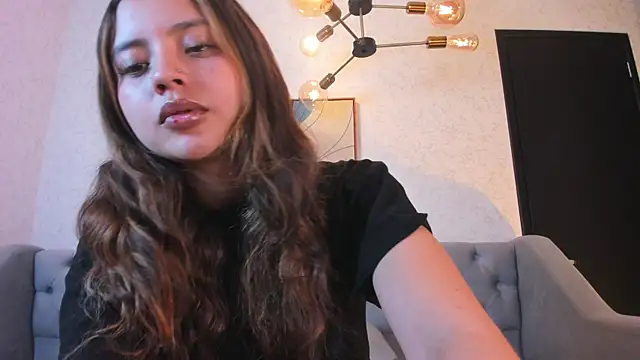 Snapshot of MAGIC_EMMA_ chatting on 05-27-26, 02:52 MAGIC EMMA online show from 05-27-26, 02:52