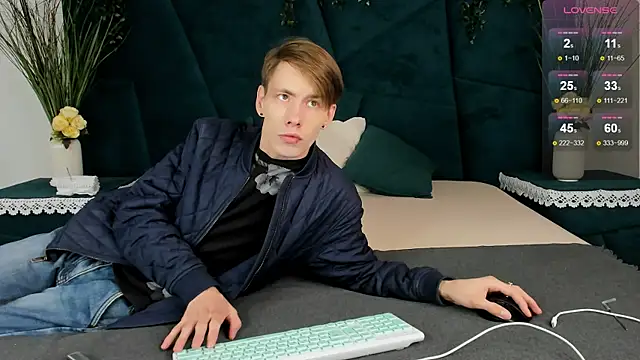 Erick Wilson online show from 11-30-25, 06:03