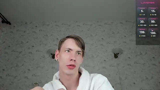 Snapshot of Erick_Wilson chatting on 04-12-26, 06:49 Erick Wilson online show from 04-12-26, 06:49