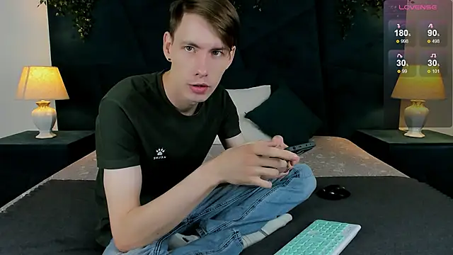 Erick Wilson online show from 11-22-25, 05:06