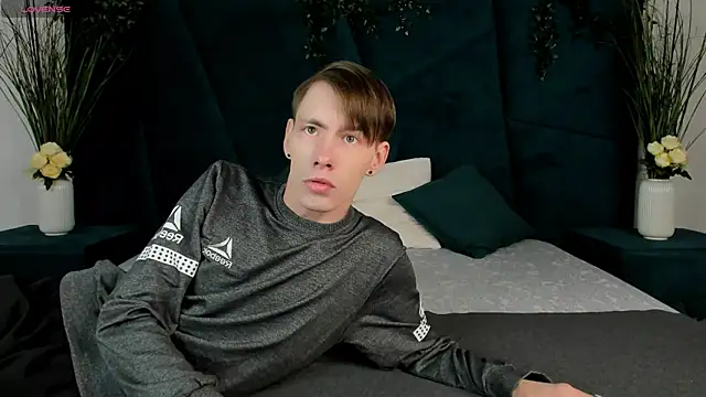 Erick Wilson online show from 11-15-25, 05:44