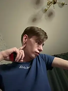 Snapshot of Erick_Wilson chatting on 03-20-26, 09:38 Erick Wilson online show from 03-20-26, 09:38