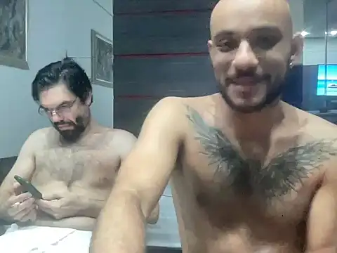 Snapshot of iosephesss chatting on 05-12-26, 01:35 iosephesss online show from 05-12-26, 01:35