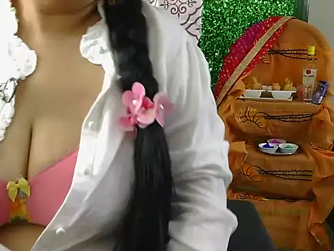 Hot Sonniyaa online show from 03-03-26, 05:47