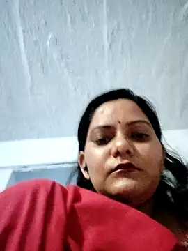 Snapshot of Anushka_Singh0 chatting on 05-10-26, 05:26 Anushka Singh0 online show from 05-10-26, 05:26