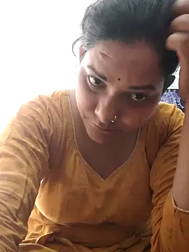 Snapshot of Anushka_Singh0 chatting on 06-10-26, 04:03 Anushka Singh0 online show from 06-10-26, 04:03