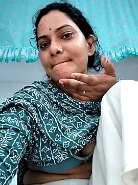 Snapshot of Anushka_Singh0 chatting on 07-02-26, 03:23 Anushka Singh0 online show from 07-02-26, 03:23