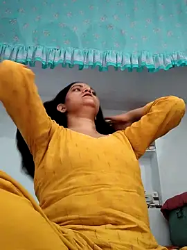Snapshot of Anushka_Singh0 chatting on 07-10-26, 04:56 Anushka Singh0 online show from 07-10-26, 04:56