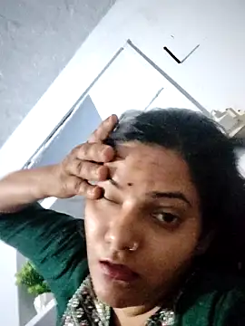 Snapshot of Anushka_Singh0 chatting on 05-01-26, 05:18 Anushka Singh0 online show from 05-01-26, 05:18