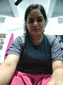 Snapshot of Anushka_Singh0 chatting on 06-03-26, 05:06 Anushka Singh0 online show from 06-03-26, 05:06