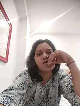 Snapshot of Anushka_Singh0 chatting on 06-22-26, 04:20 Anushka Singh0 online show from 06-22-26, 04:20