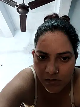 Snapshot of Anushka_Singh0 chatting on 07-14-26, 12:33 Anushka Singh0 online show from 07-14-26, 12:33