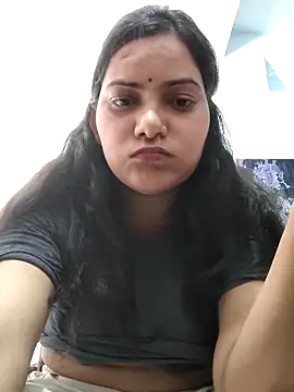 Snapshot of Anushka_Singh0 chatting on 04-27-26, 06:33 Anushka Singh0 online show from 04-27-26, 06:33