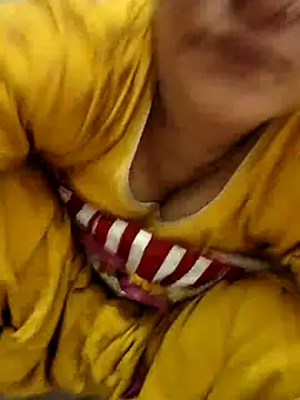 Snapshot of Anushka_Singh0 chatting on 07-03-26, 04:46 Anushka Singh0 online show from 07-03-26, 04:46