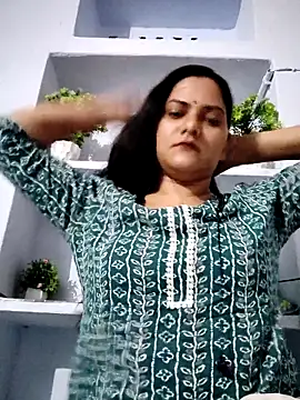 Snapshot of Anushka_Singh0 chatting on 05-12-26, 05:08 Anushka Singh0 online show from 05-12-26, 05:08