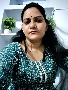 Snapshot of Anushka_Singh0 chatting on 05-08-26, 04:33 Anushka Singh0 online show from 05-08-26, 04:33