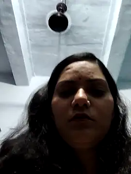 Snapshot of Anushka_Singh0 chatting on 04-19-26, 04:41 Anushka Singh0 online show from 04-19-26, 04:41