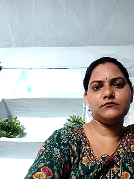 Snapshot of Anushka_Singh0 chatting on 06-08-26, 10:27 Anushka Singh0 online show from 06-08-26, 10:27