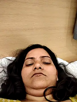 Snapshot of Anushka_Singh0 chatting on 07-31-26, 07:33 Anushka Singh0 online show from 07-31-26, 07:33