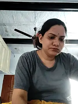 Snapshot of Anushka_Singh0 chatting on 06-28-26, 01:17 Anushka Singh0 online show from 06-28-26, 01:17