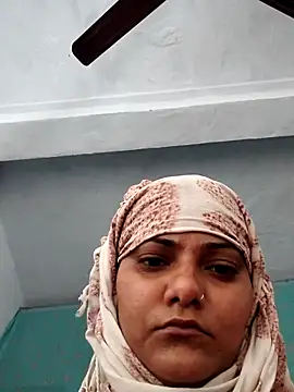 Snapshot of Anushka_Singh0 chatting on 06-23-26, 02:53 Anushka Singh0 online show from 06-23-26, 02:53
