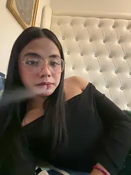 camillejoson online show from 04-08-26, 12:17