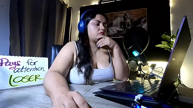 AzaraOnyx online show from 06-09-26, 04:52