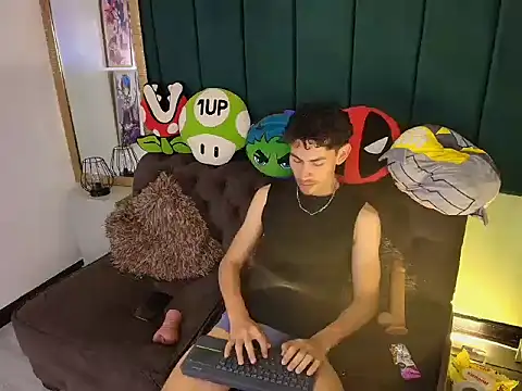 skinny jean  online show from 03-14-26, 09:32