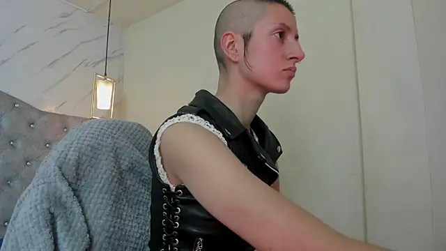 Fieramadame online show from 04-15-26, 11:59