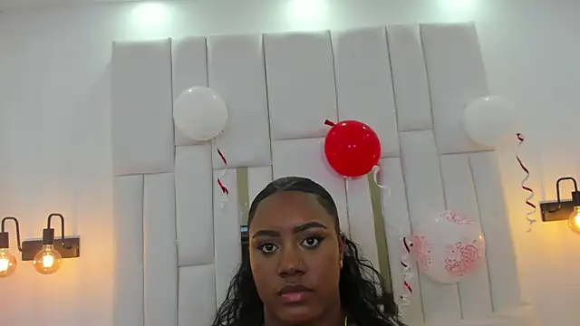 laia fisher  online show from 02-14-26, 09:15