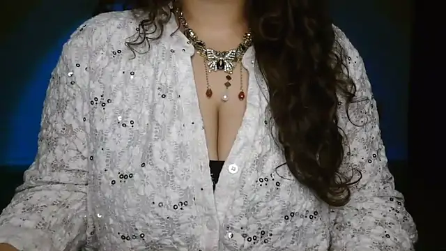 Snapshot of _MehaR_ chatting on 06-11-26, 12:32 MehaR online show from 06-11-26, 12:32