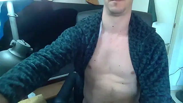 Snapshot of biiisexxx chatting on 02-15-26, 11:31 biiisexxx online show from 02-15-26, 11:31