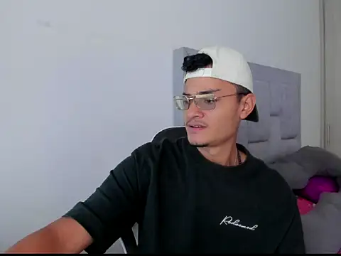 FredericSloan online show from 02-24-26, 08:53