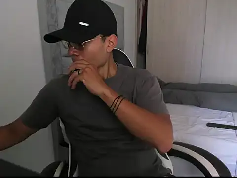 FredericSloan online show from 03-02-26, 08:05