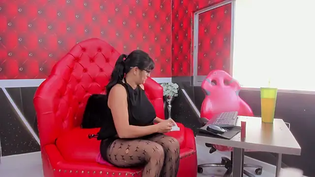 Lawuaifu11 online show from 02-26-26, 07:47