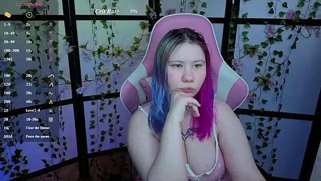 Snapshot of kitsune_little chatting on 06-19-26, 11:38 kitsune little online show from 06-19-26, 11:38