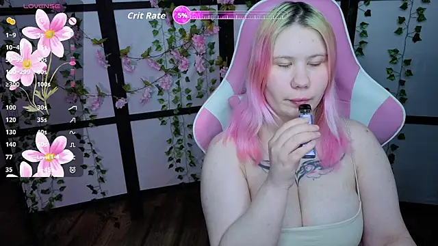 Snapshot of kitsune_little chatting on 05-05-26, 10:24 kitsune little online show from 05-05-26, 10:24